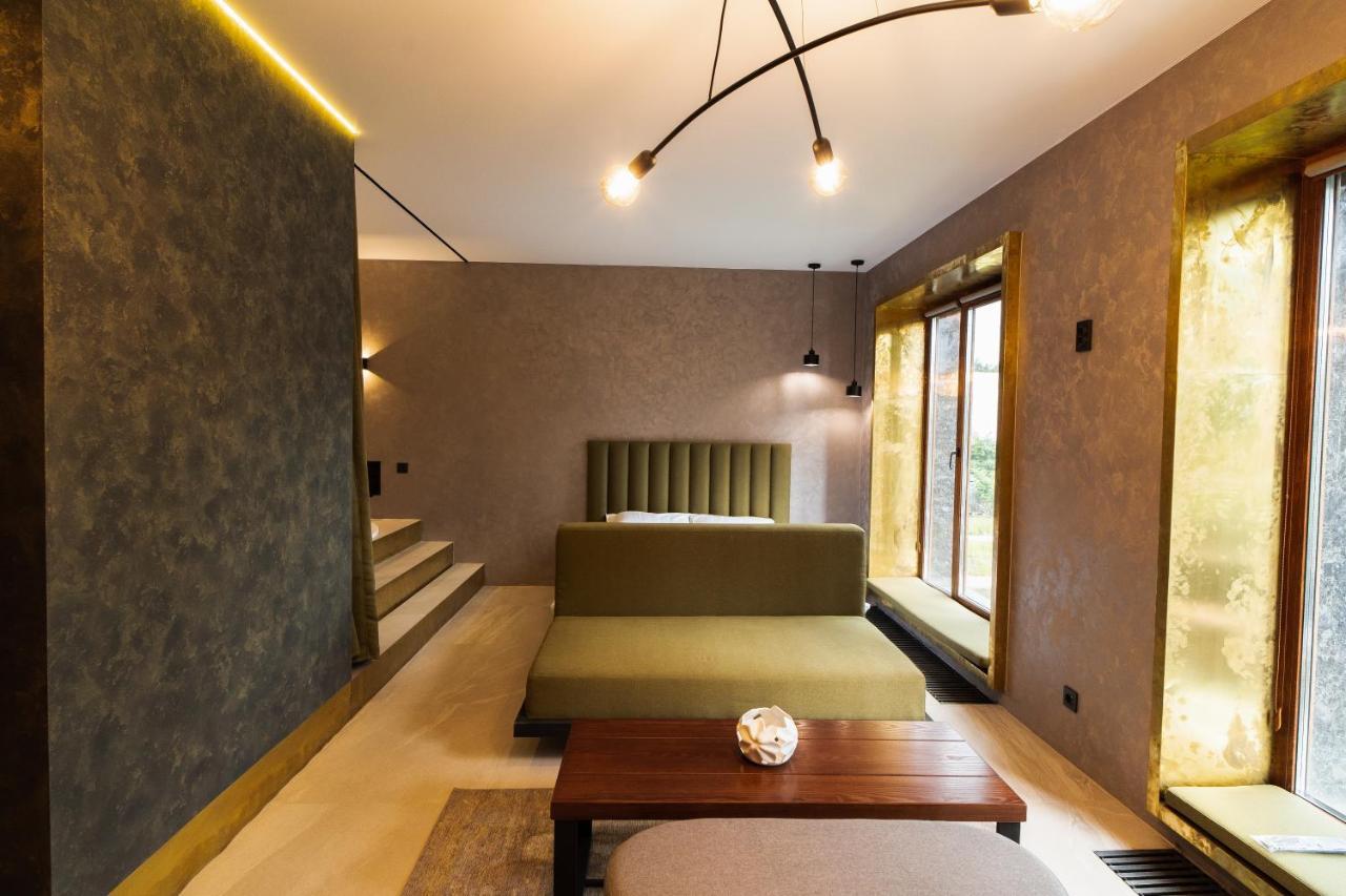 Sofa Boutique Hotel&SPA Soumy Extérieur photo