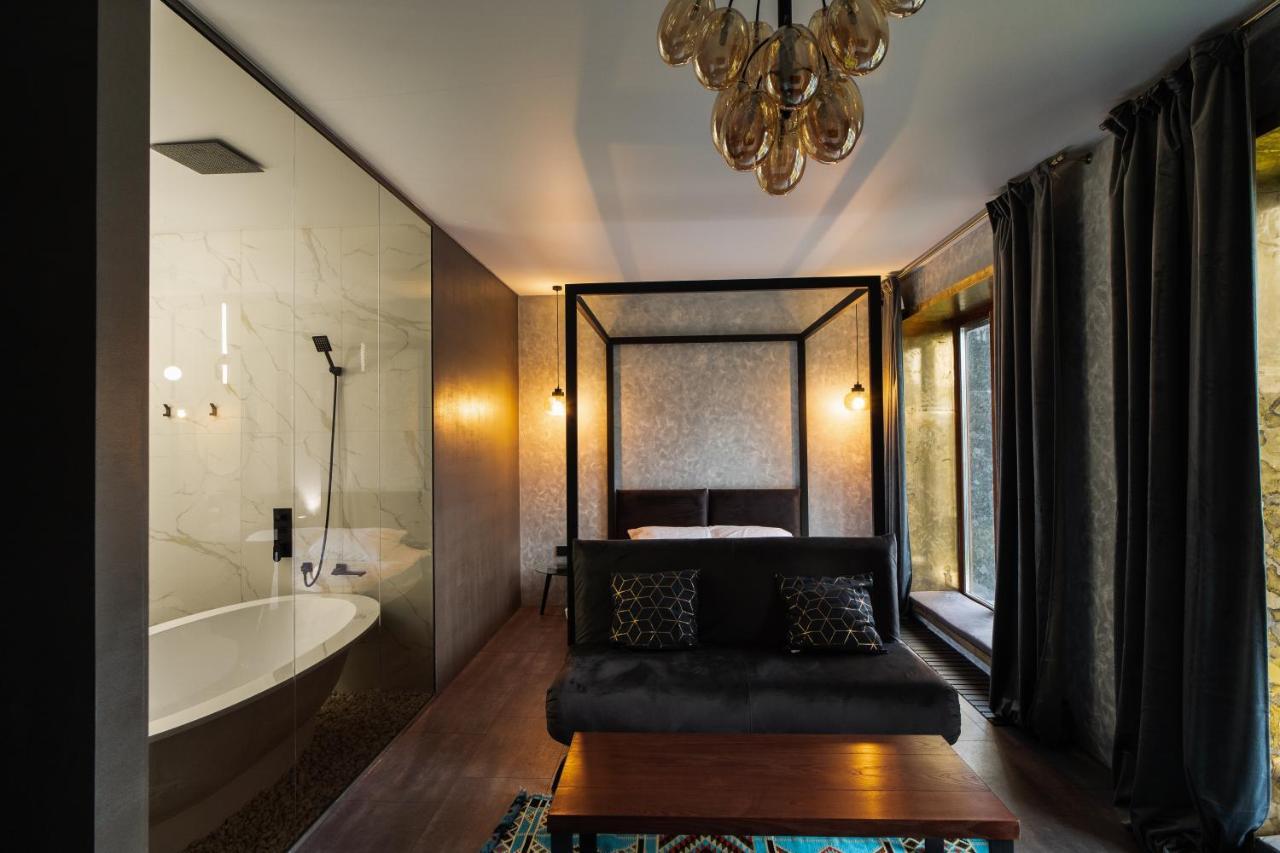 Sofa Boutique Hotel&SPA Soumy Extérieur photo